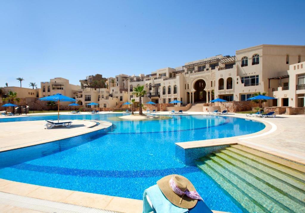 Aparthotel Azzurra 2*
