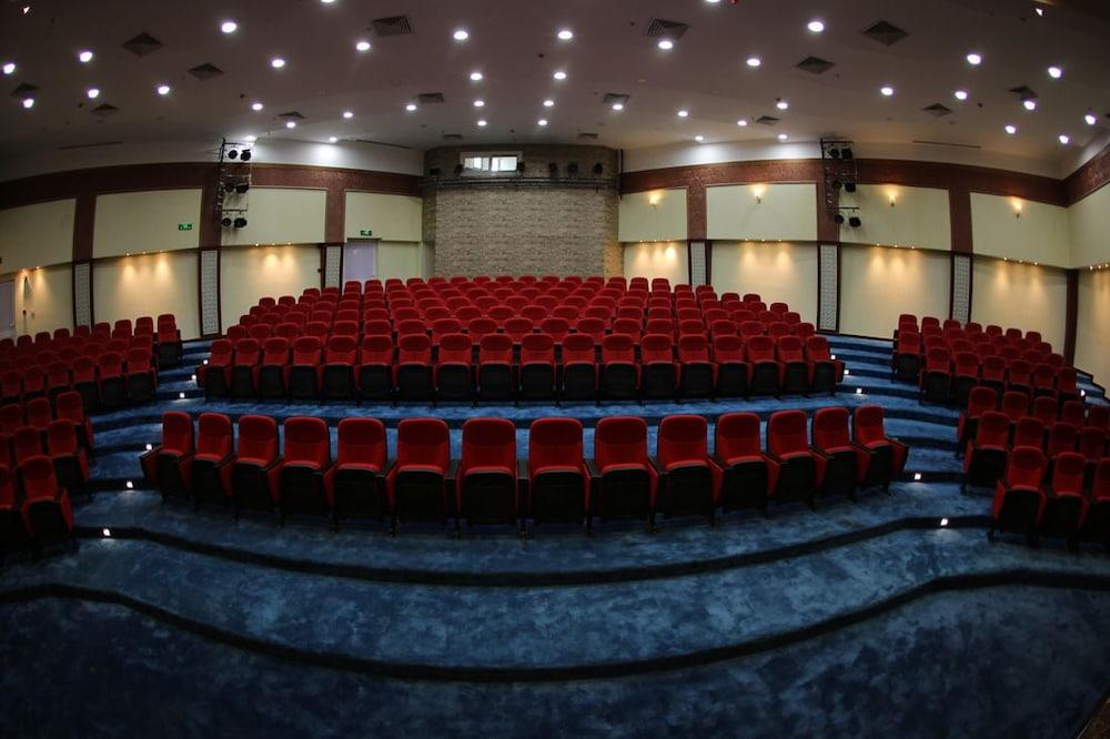 Tolip Maadi Hotel