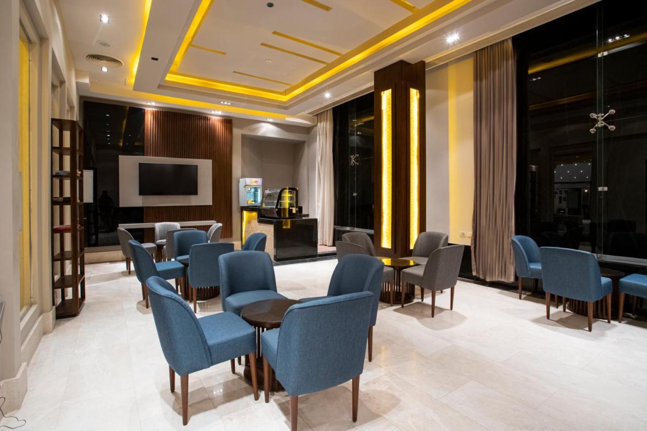 Amc Royal & Spa 5*