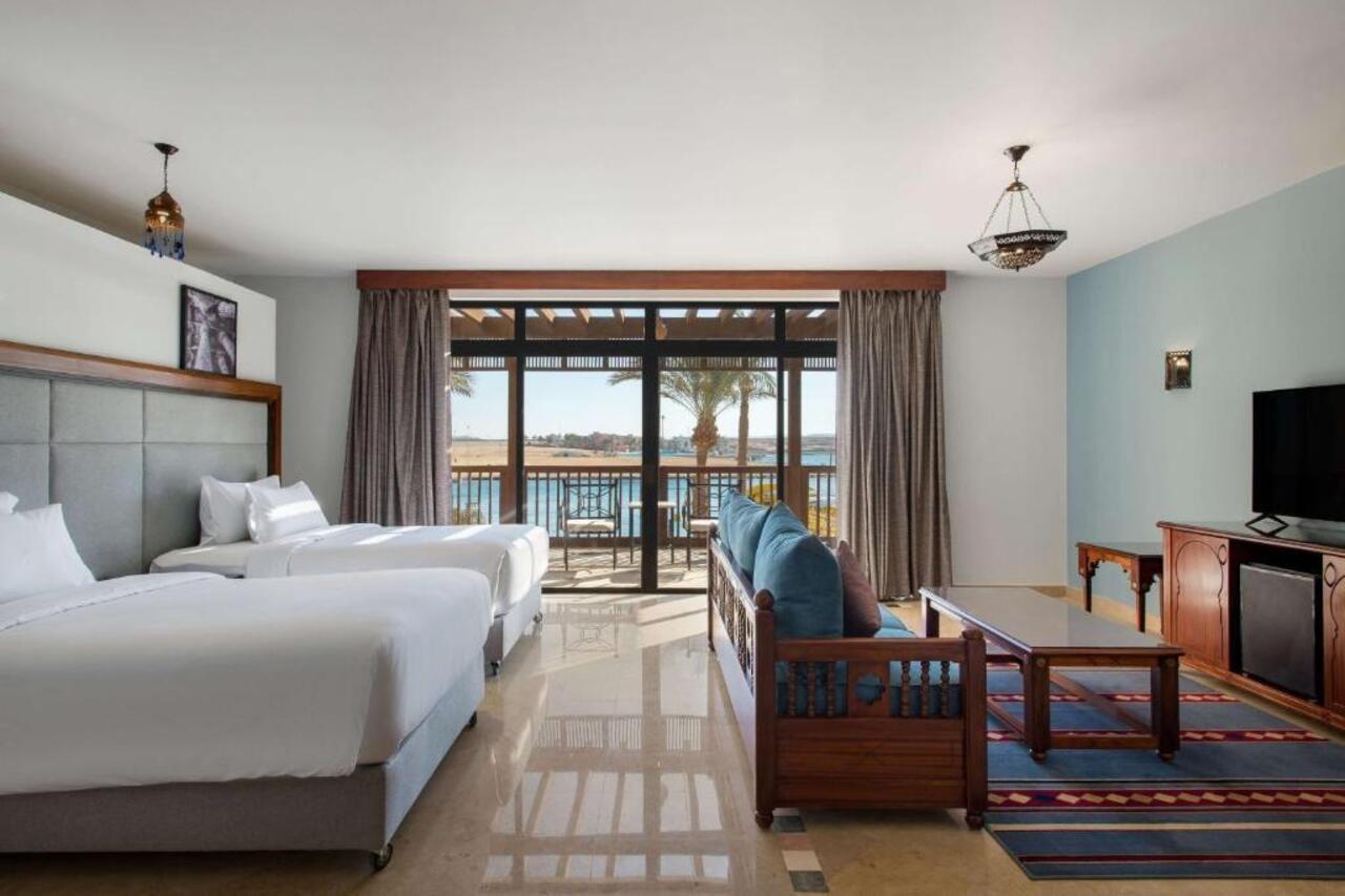 Marina Hotel 5*