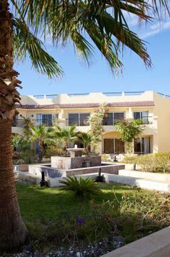 Royal Oasis