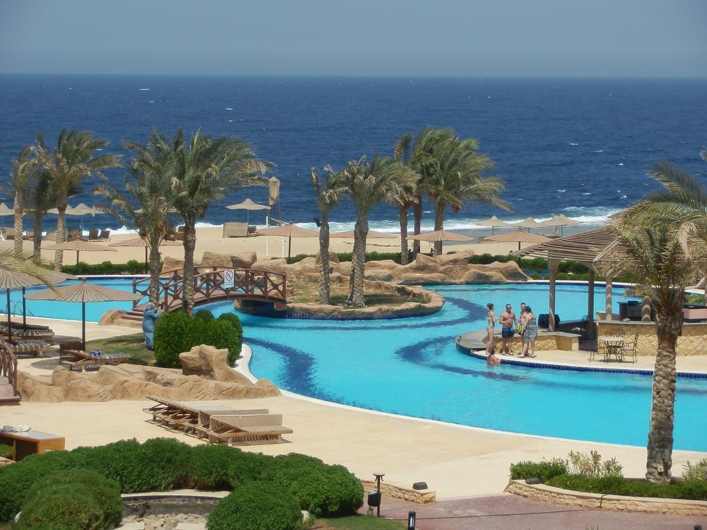 Coral Hills & 4*