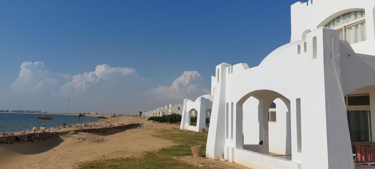 The White * Ras Sedr