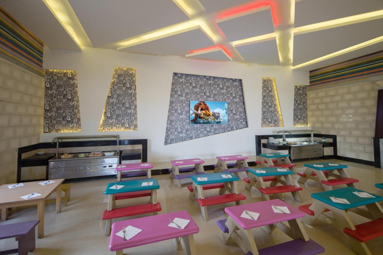 Mirage Bay & Aqua Park 4*
