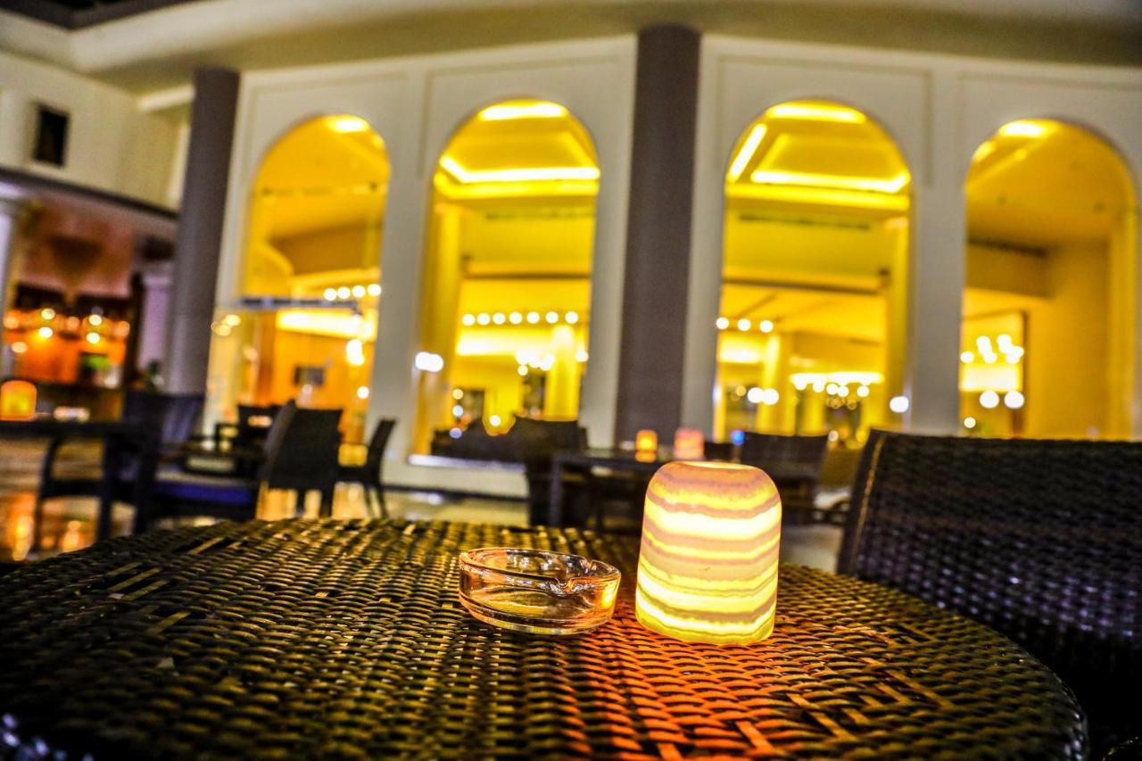 Mirage Bay & Aqua Park Resort 4*