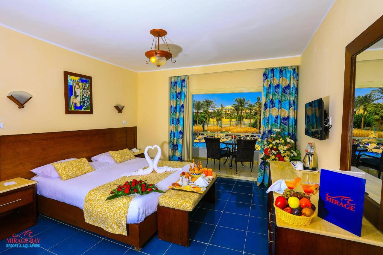 Mirage Bay & Aqua Park Resort 4*