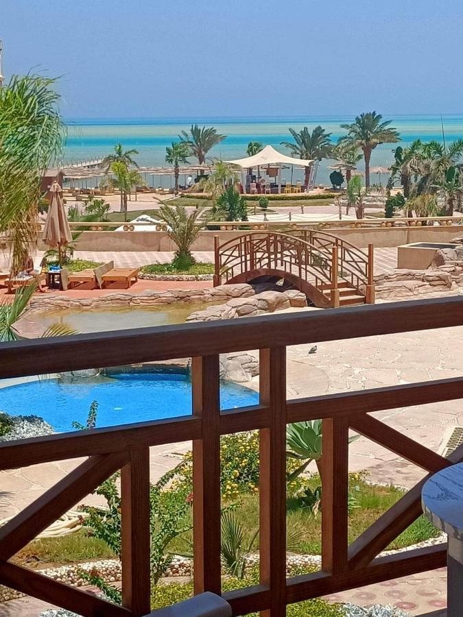 Tony's Privy Beds By Red Sea *