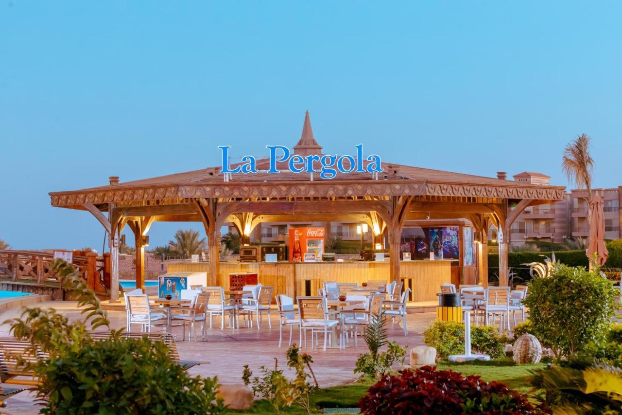 Coral Sea And Aqua Park 4*