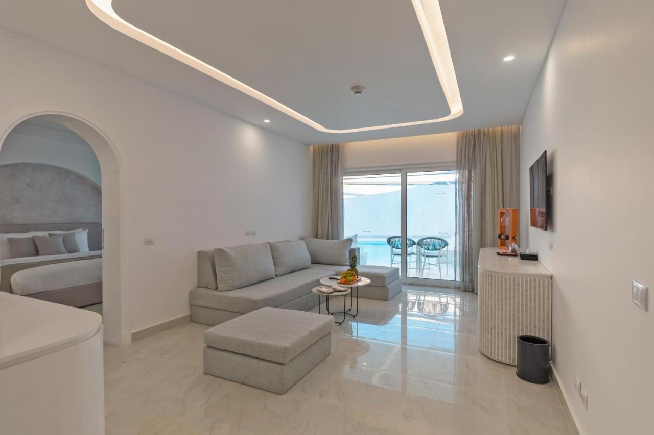 White Hills Resort 5*