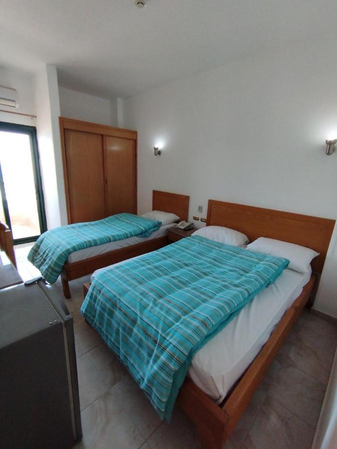 Sea View Hotel 2*