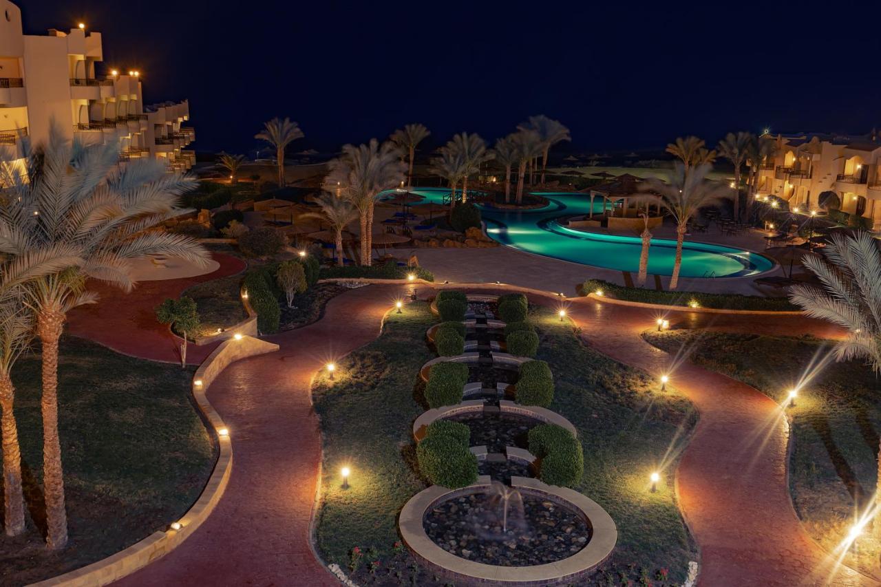 Coral Hills & 4*