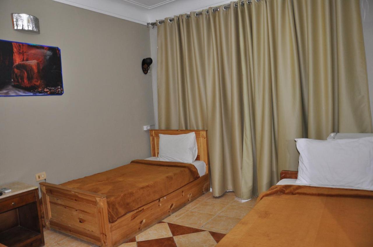 Plaza Resort 3*