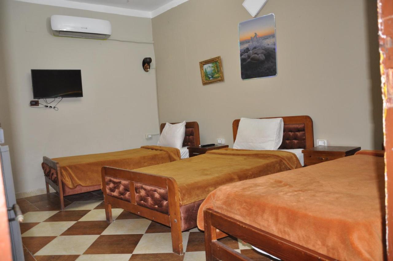 Plaza Dahab