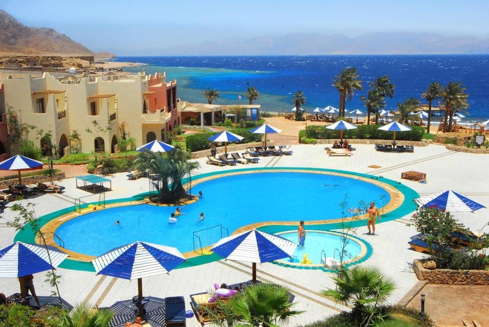Tropitel Oasis Resort