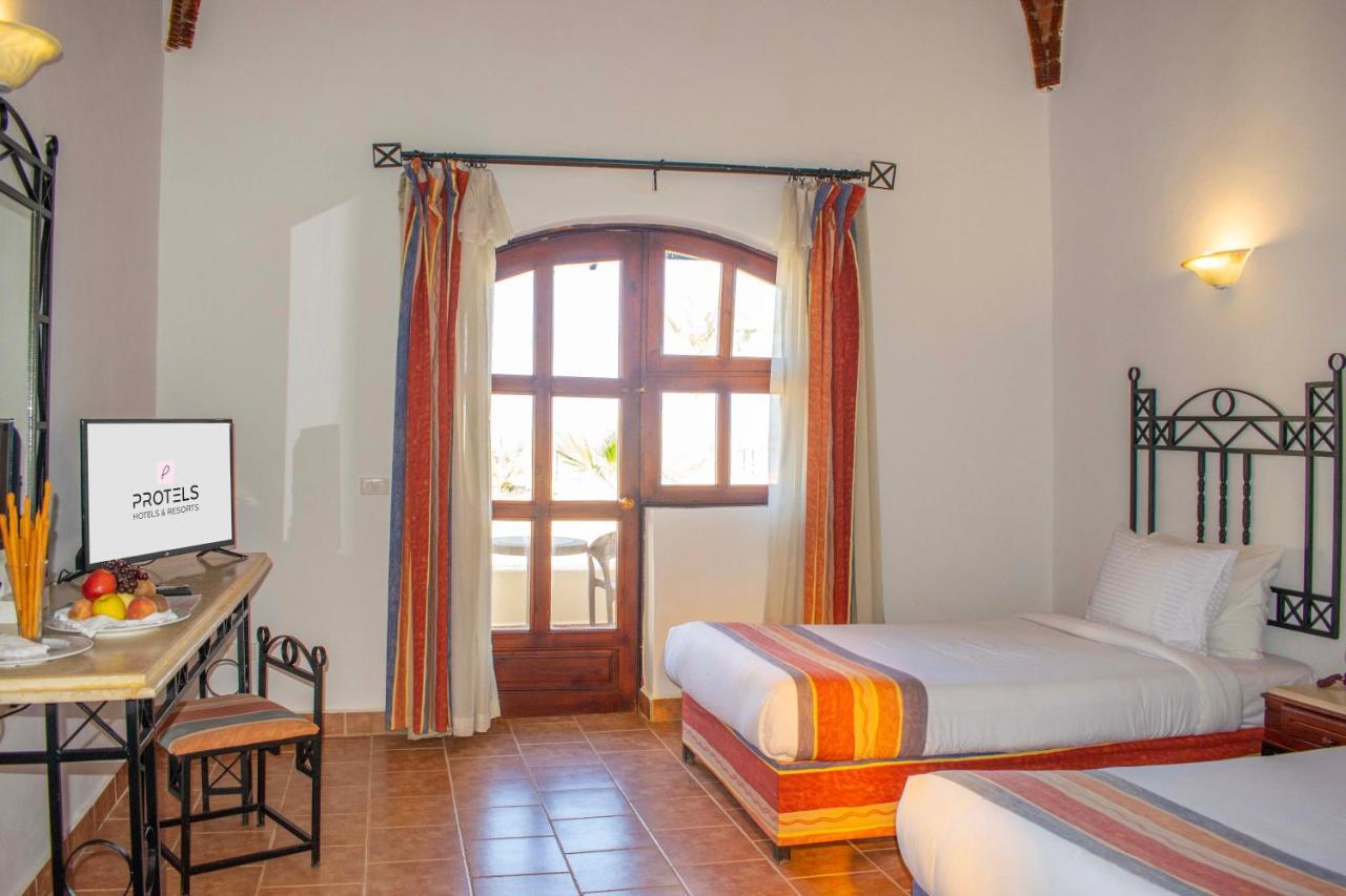 Hotel Protels Crystal
