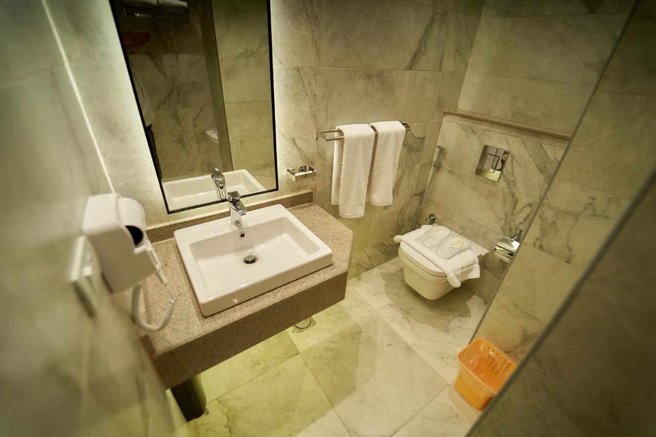 Gold's Pyramids Hotel 3*