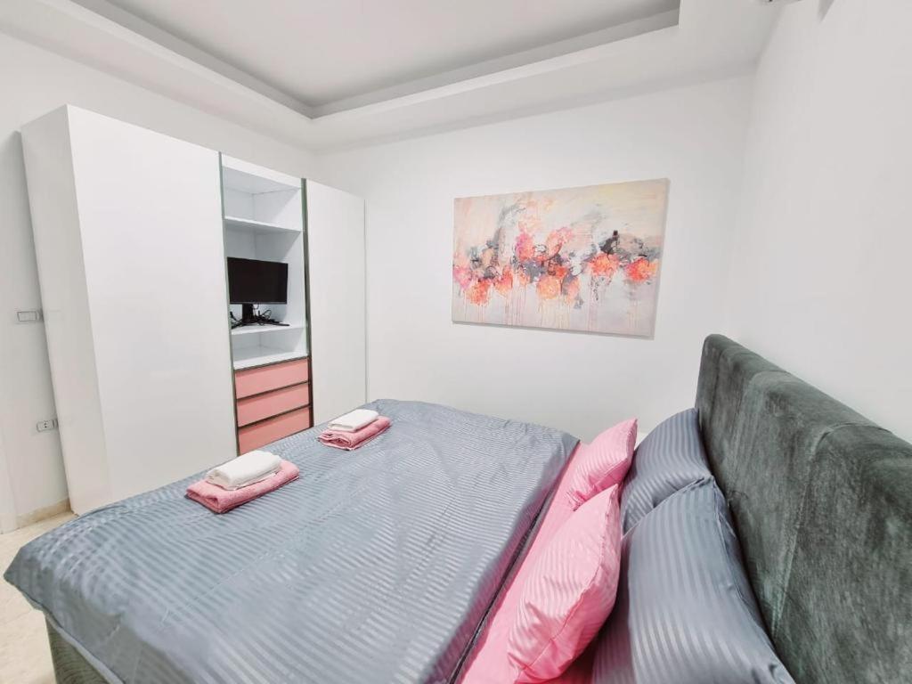 Selena Bay - Pink Apartment *