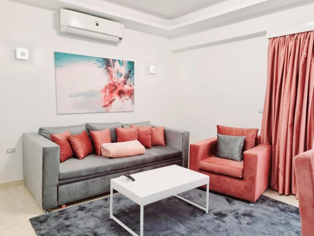 Selena Bay - Pink Apartment Hurghada