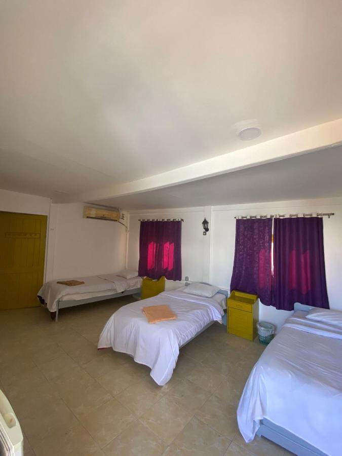 Hostel Mirage Village *