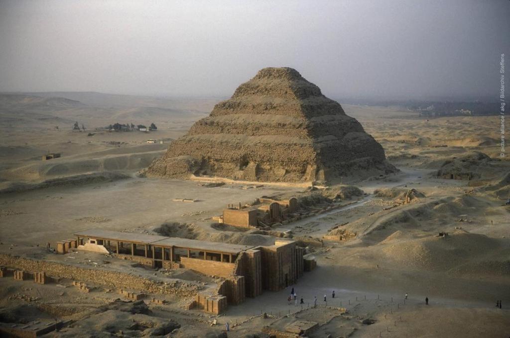 Pyramids Express View Hotel 3*