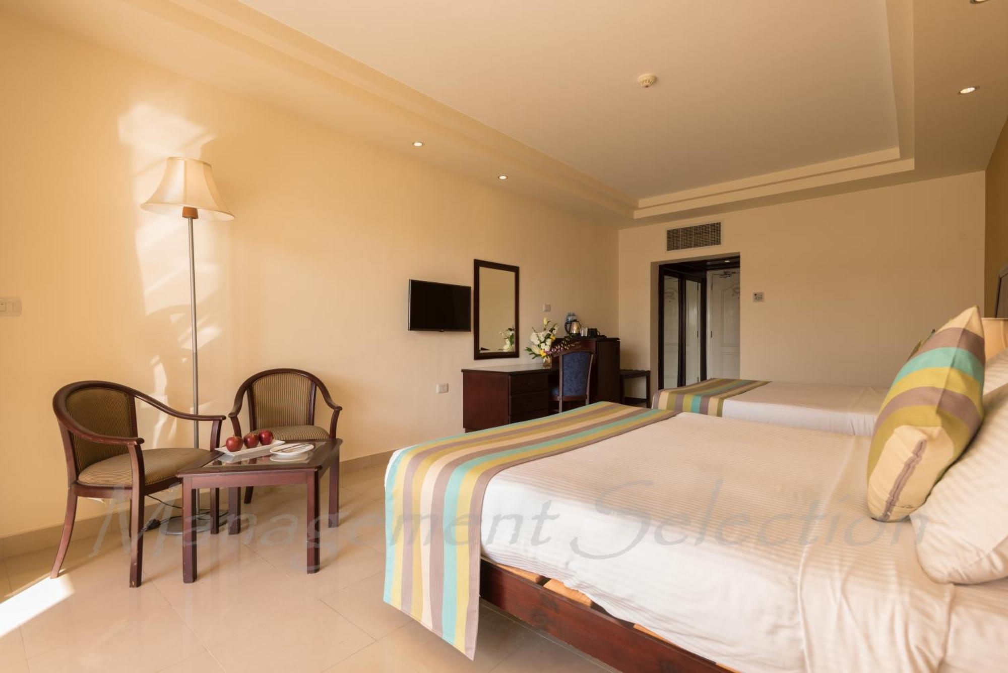 Xperience Kiroseiz Parkland Resort 5*