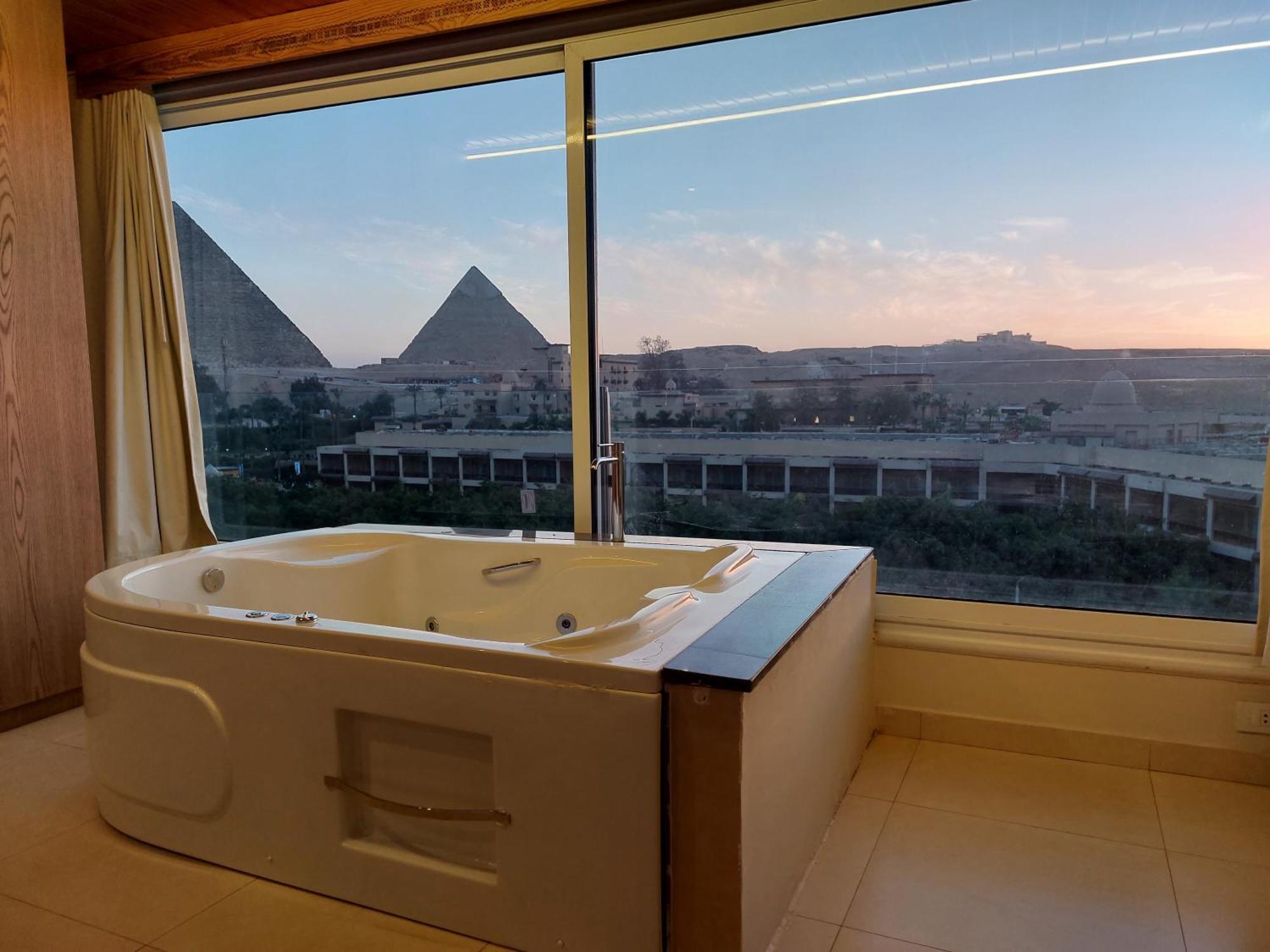 Doudou Pyramids View Kafrat al Jabal