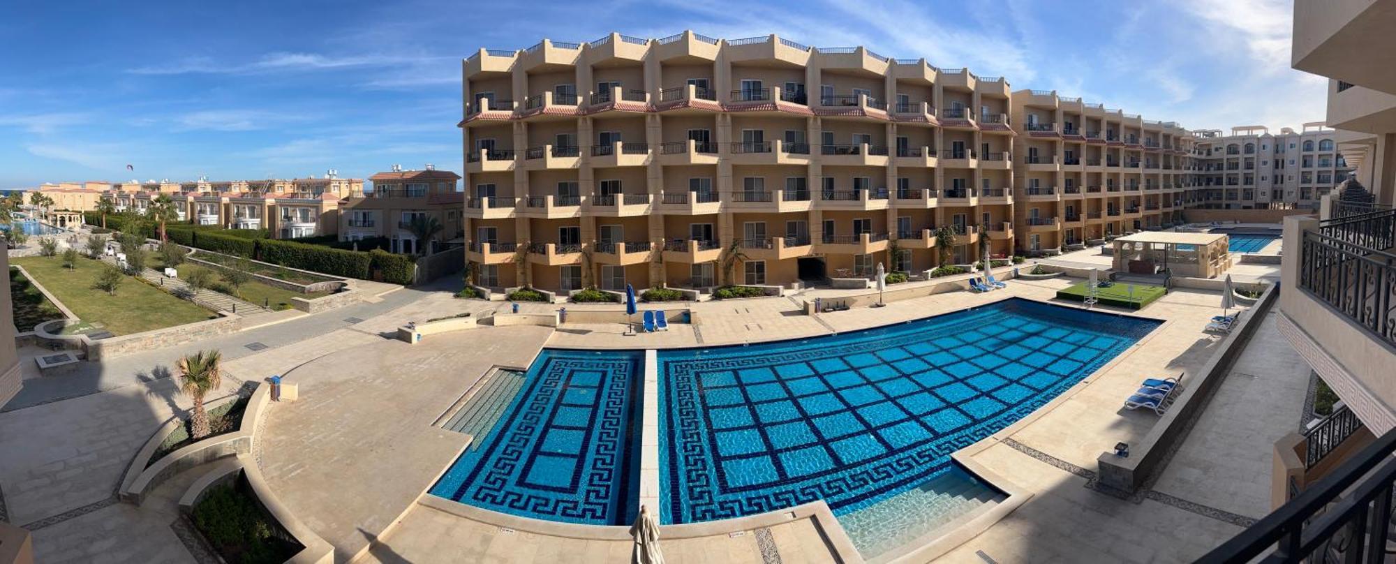 Selena Bay - Pink Apartment Hurghada