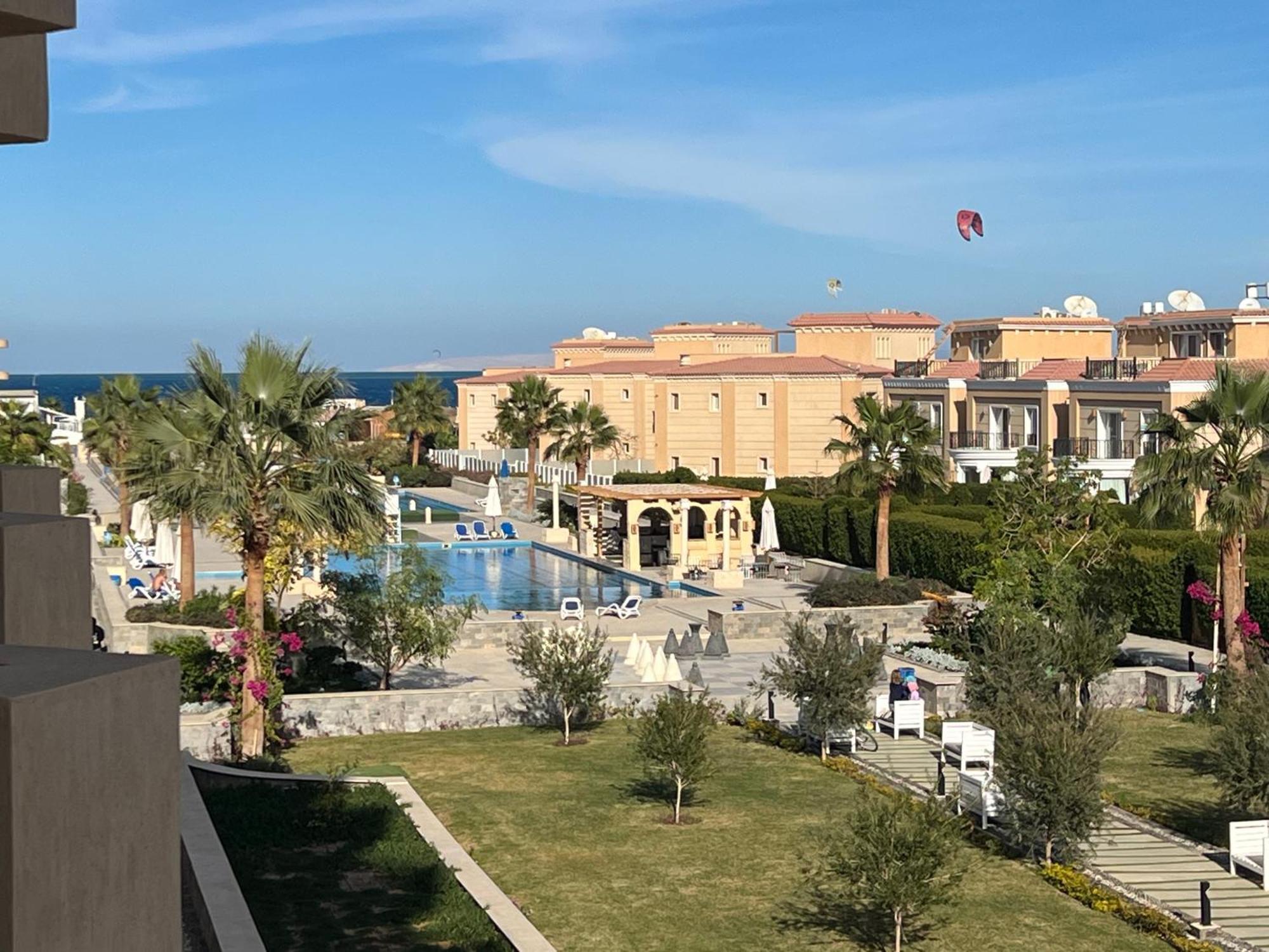 Selena Bay - Pink Apartment Hurghada