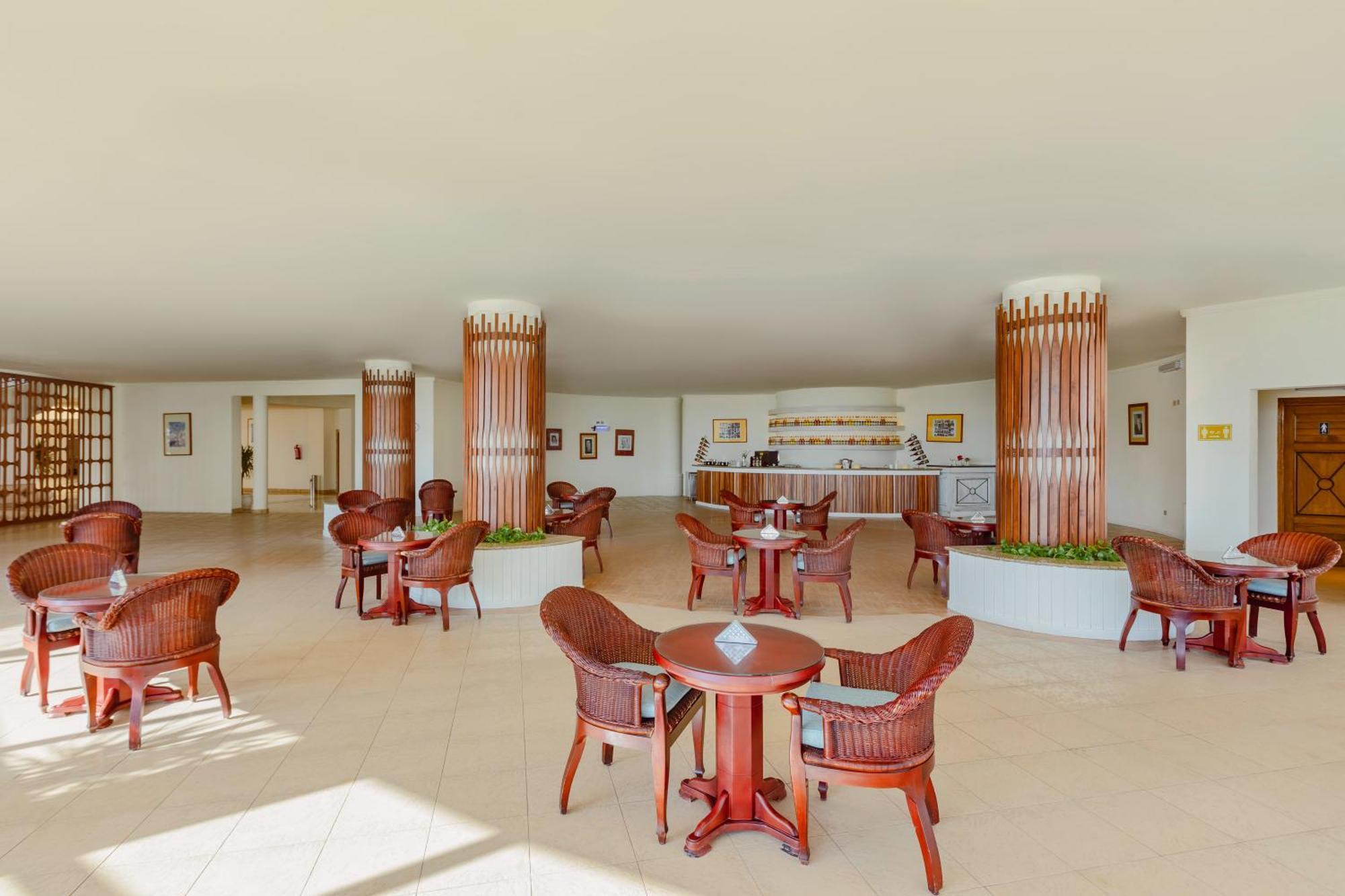 Resort Sunrise Alma Bay 4*