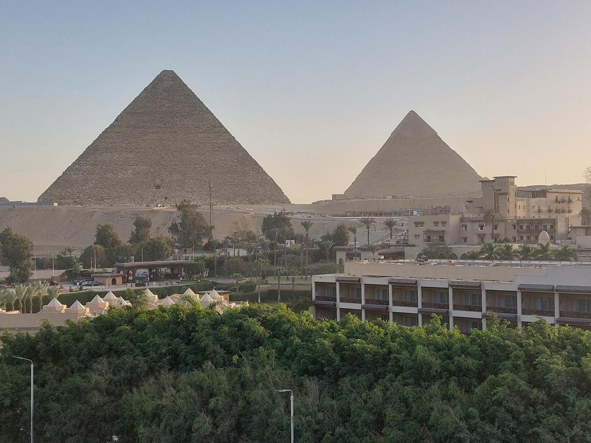 Hotel Doudou Pyramids View *