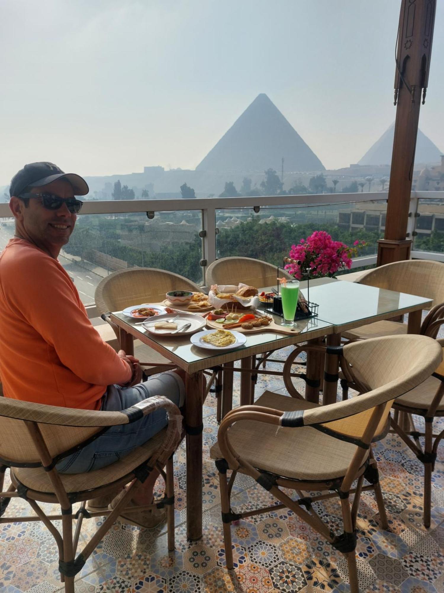Doudou Pyramids View Kafrat al Jabal