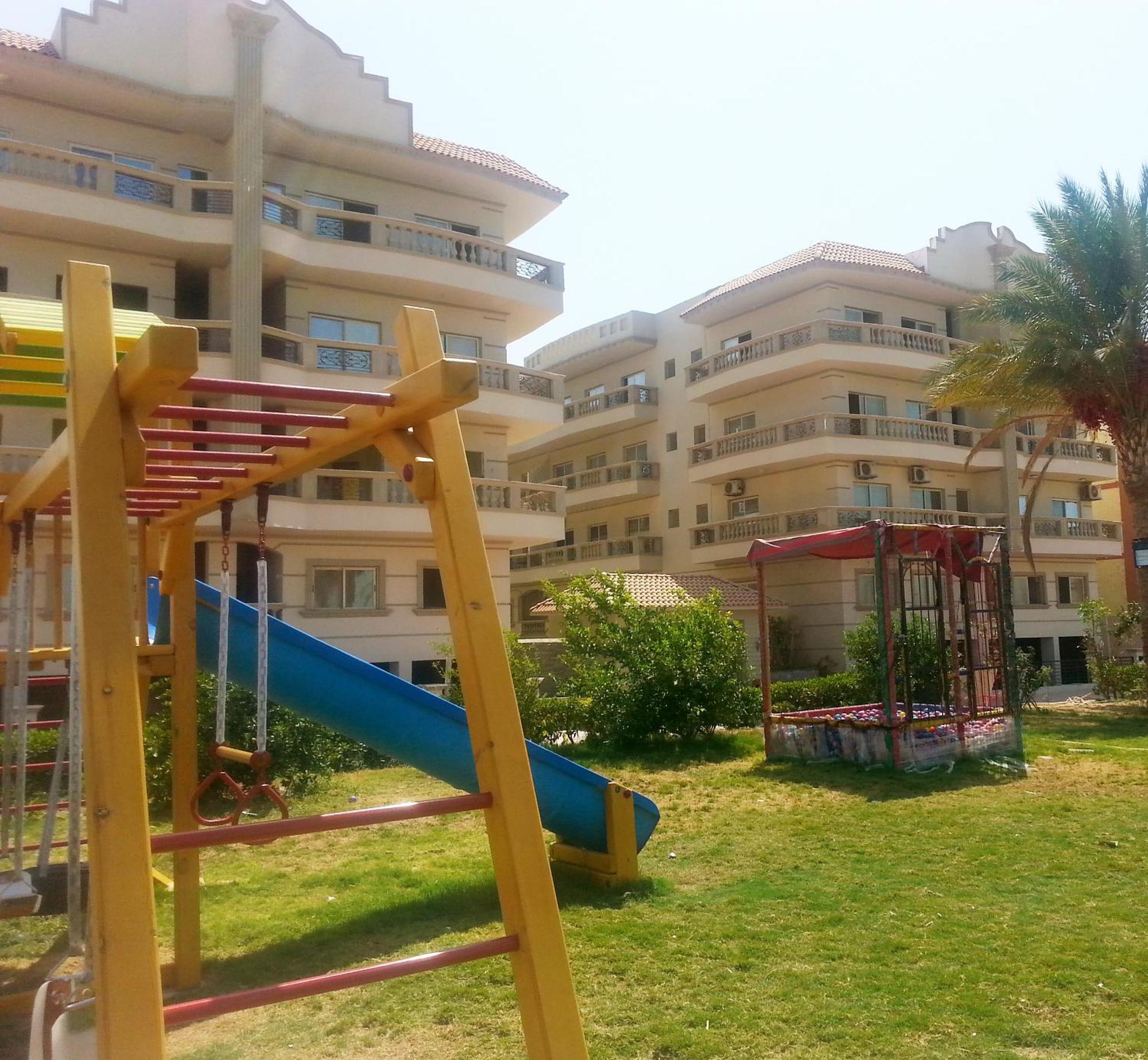 Nour Plaza النور بلازا 2*