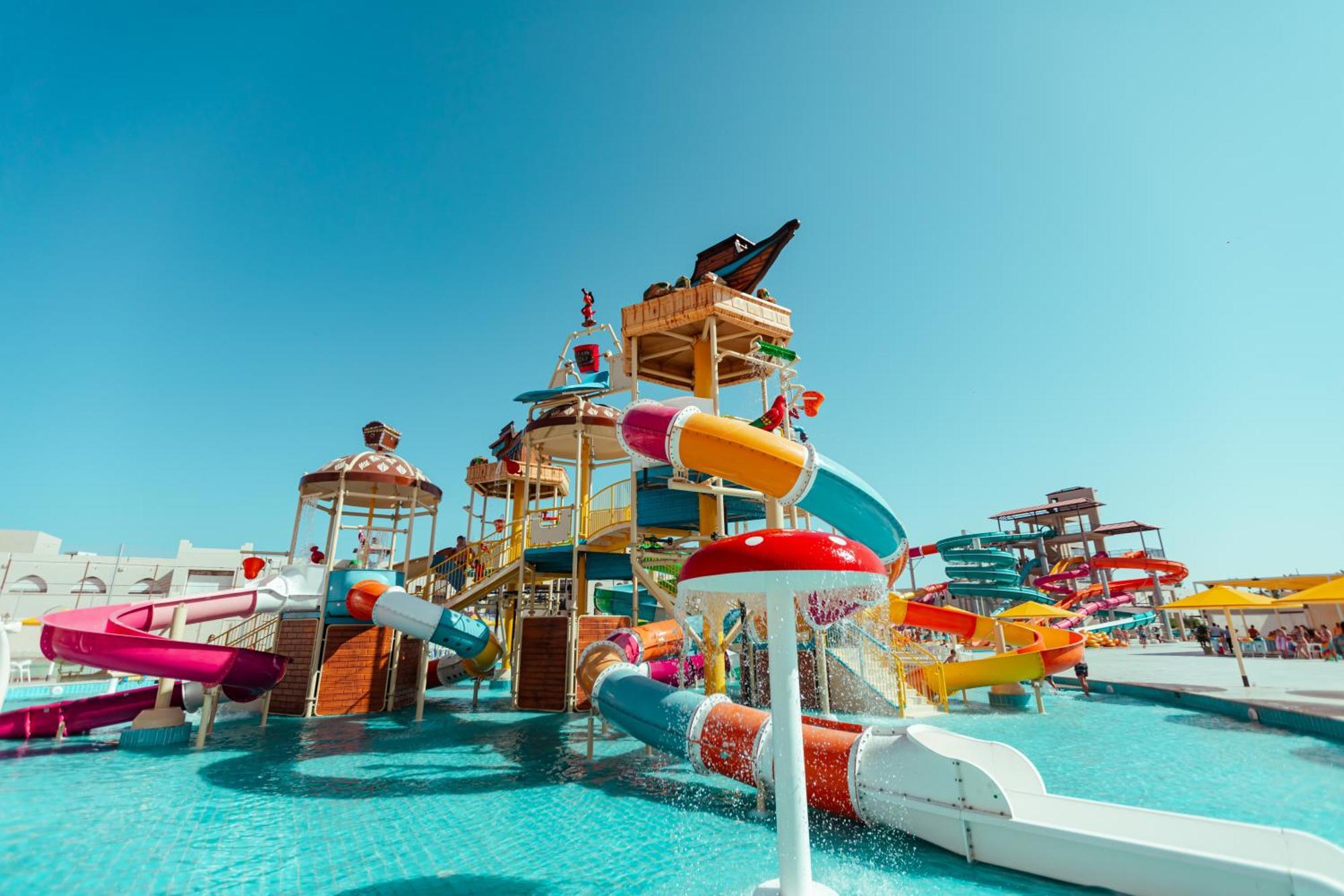 Pickalbatros Oasis Complex 5*