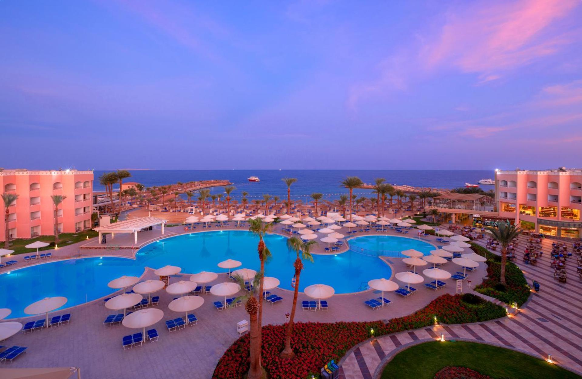 Albatros The Club - Aqua Park Resort 4*