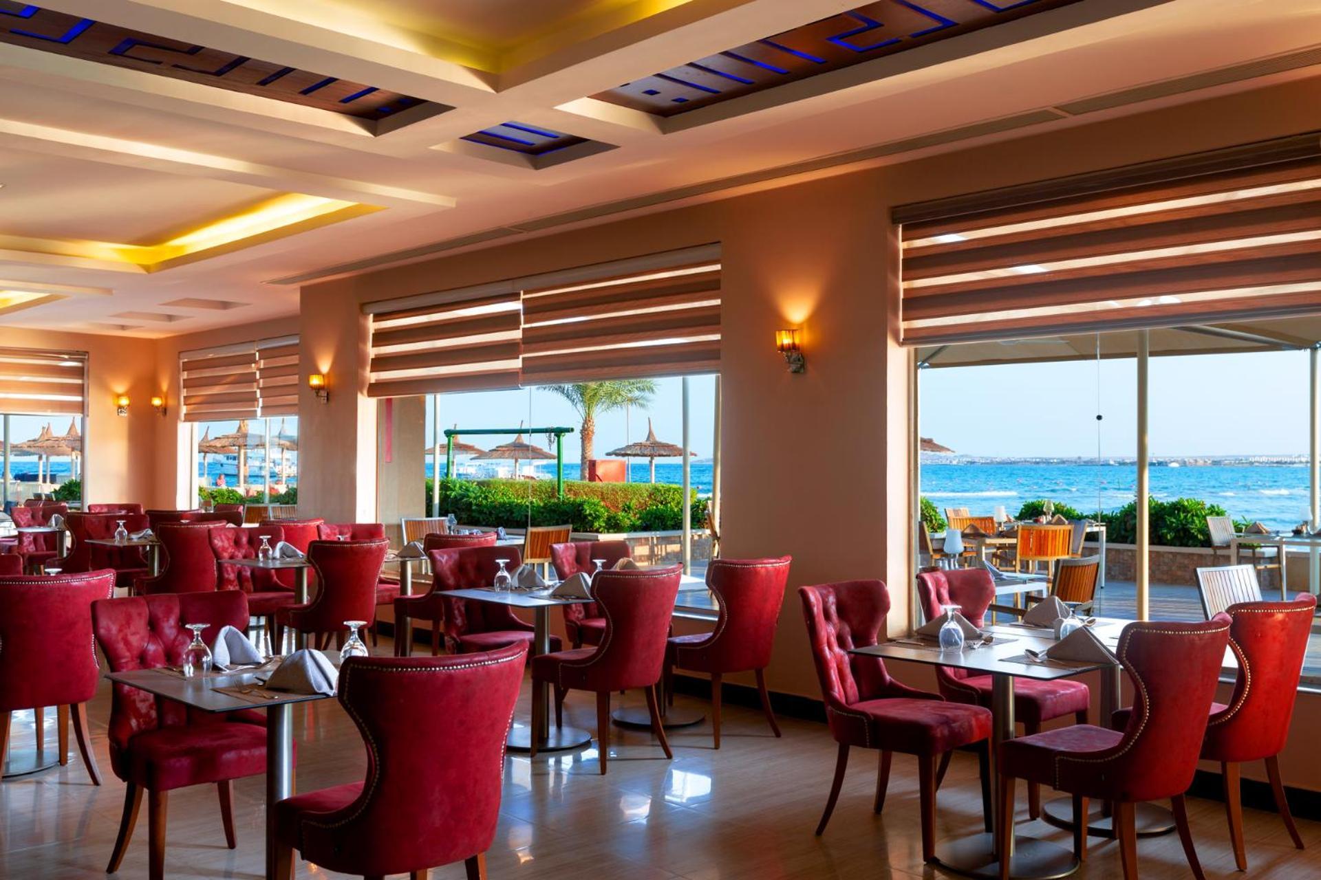 Albatros The Club - Aqua Park Resort