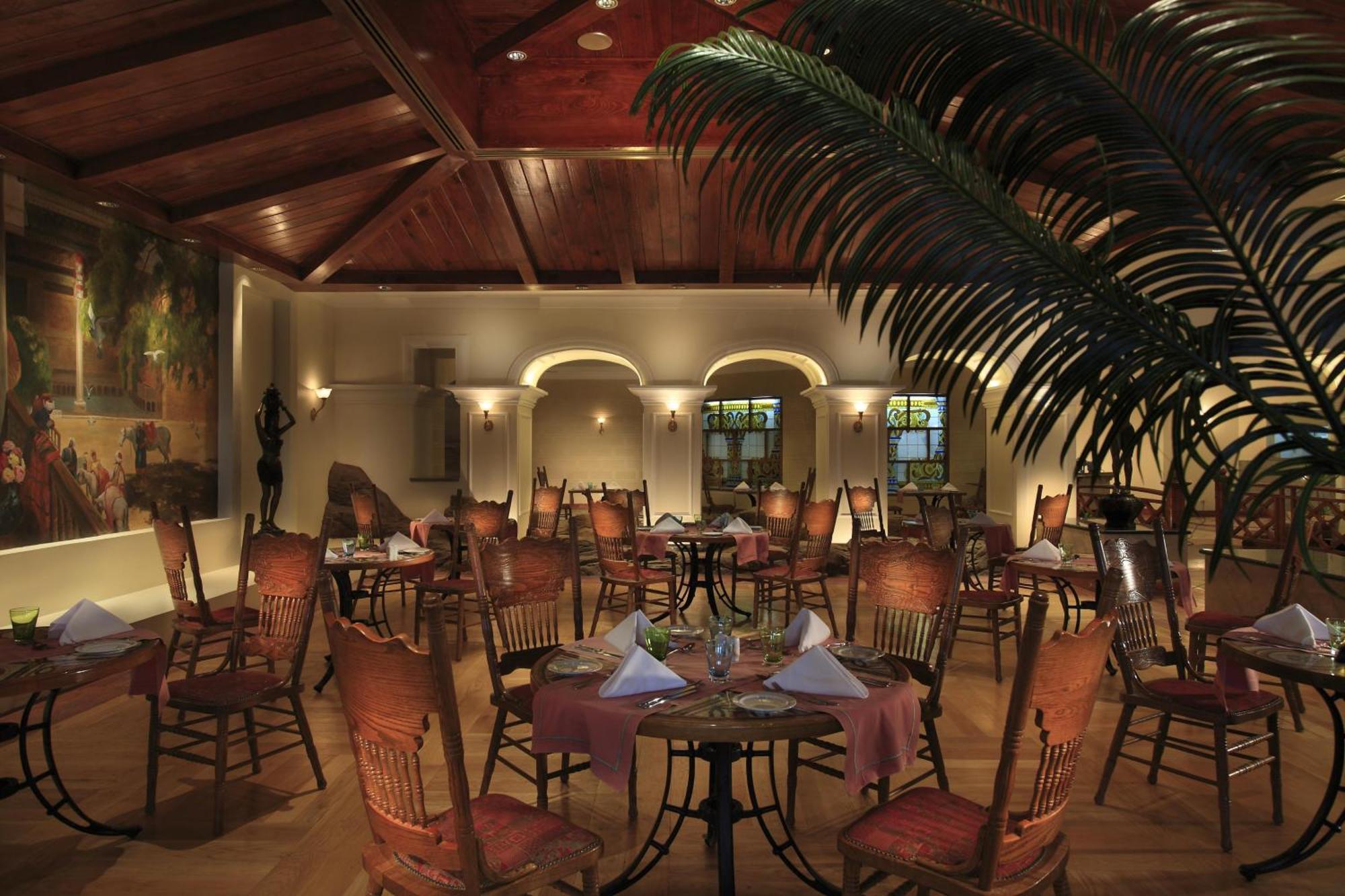 Palm Royale - Resort Soma Bay