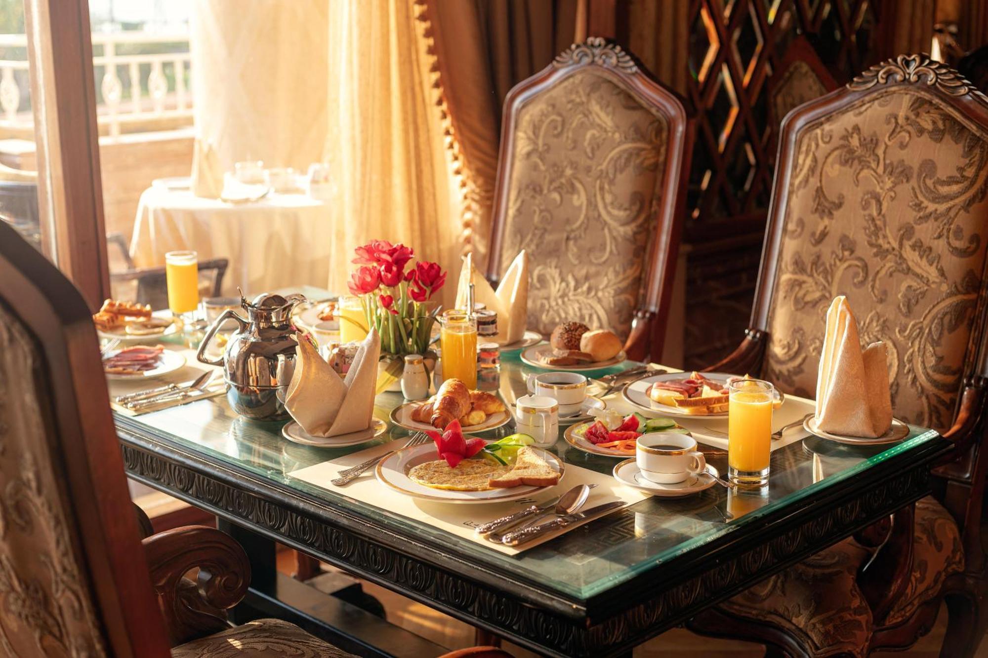 Resort Palm Royale - 5*