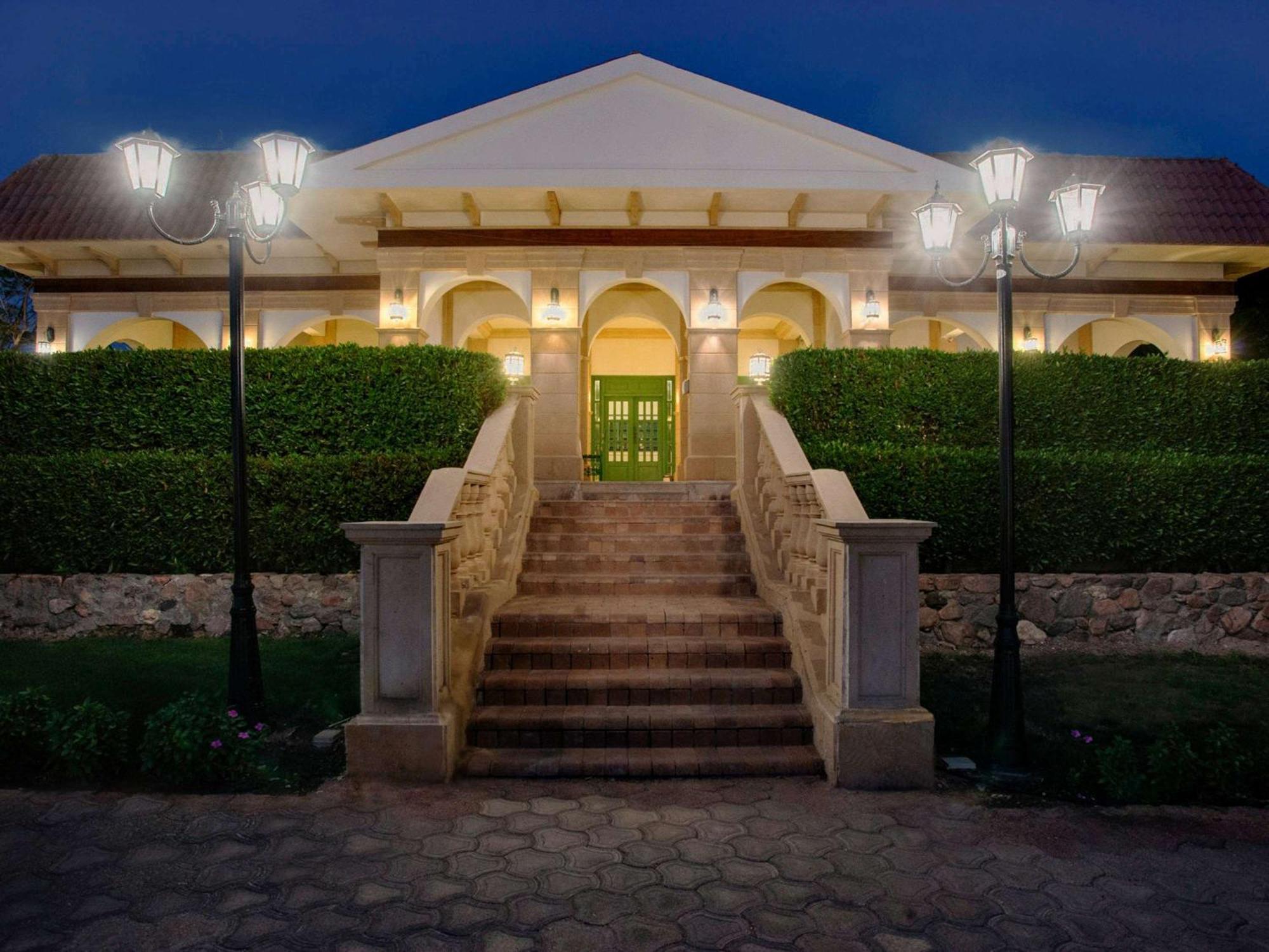 Resort Movenpick & Taba