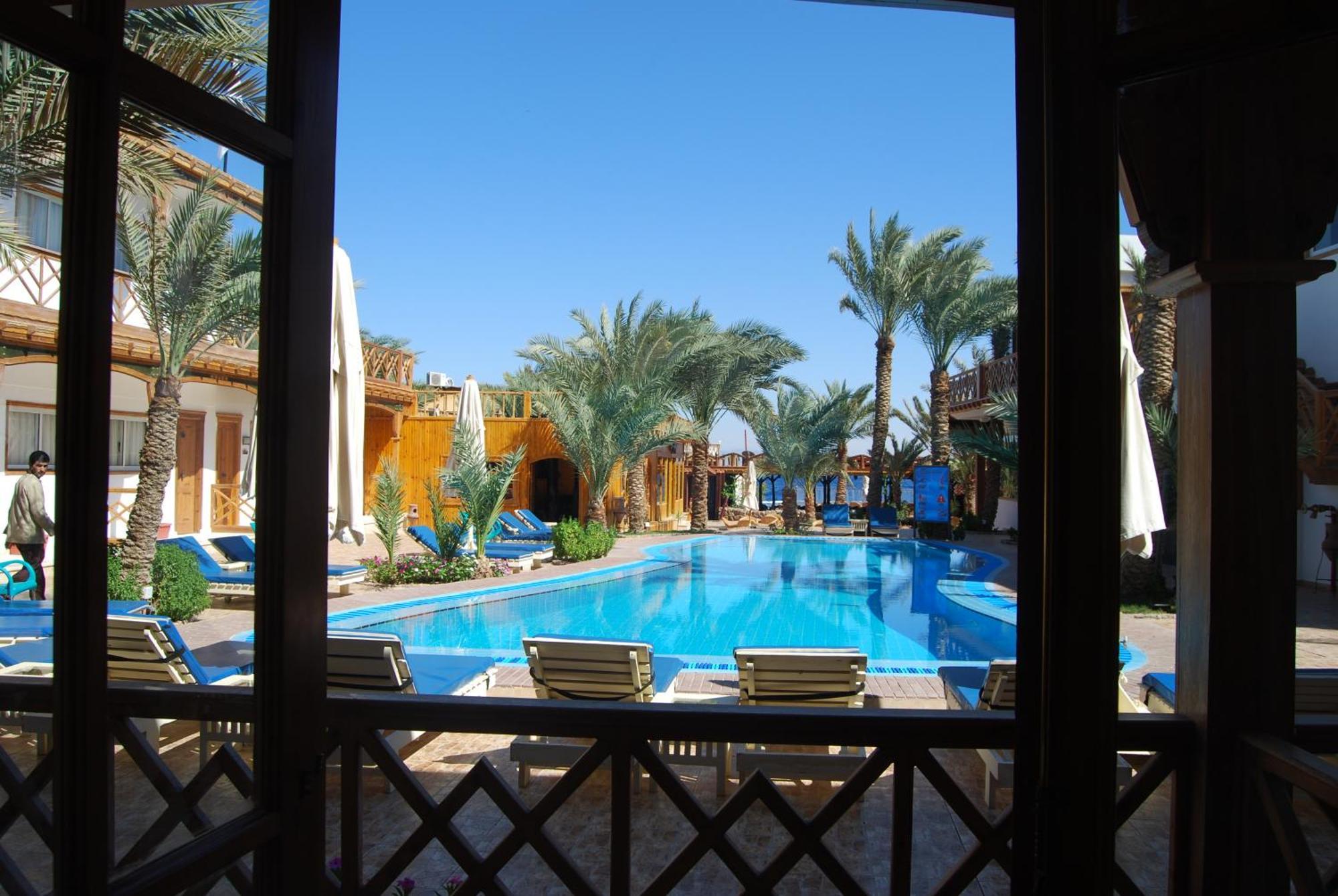 Resort Acacia 3*