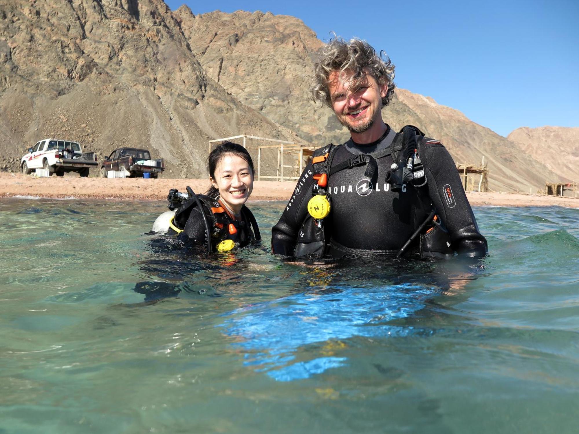 Hostel Deep Blue Divers *