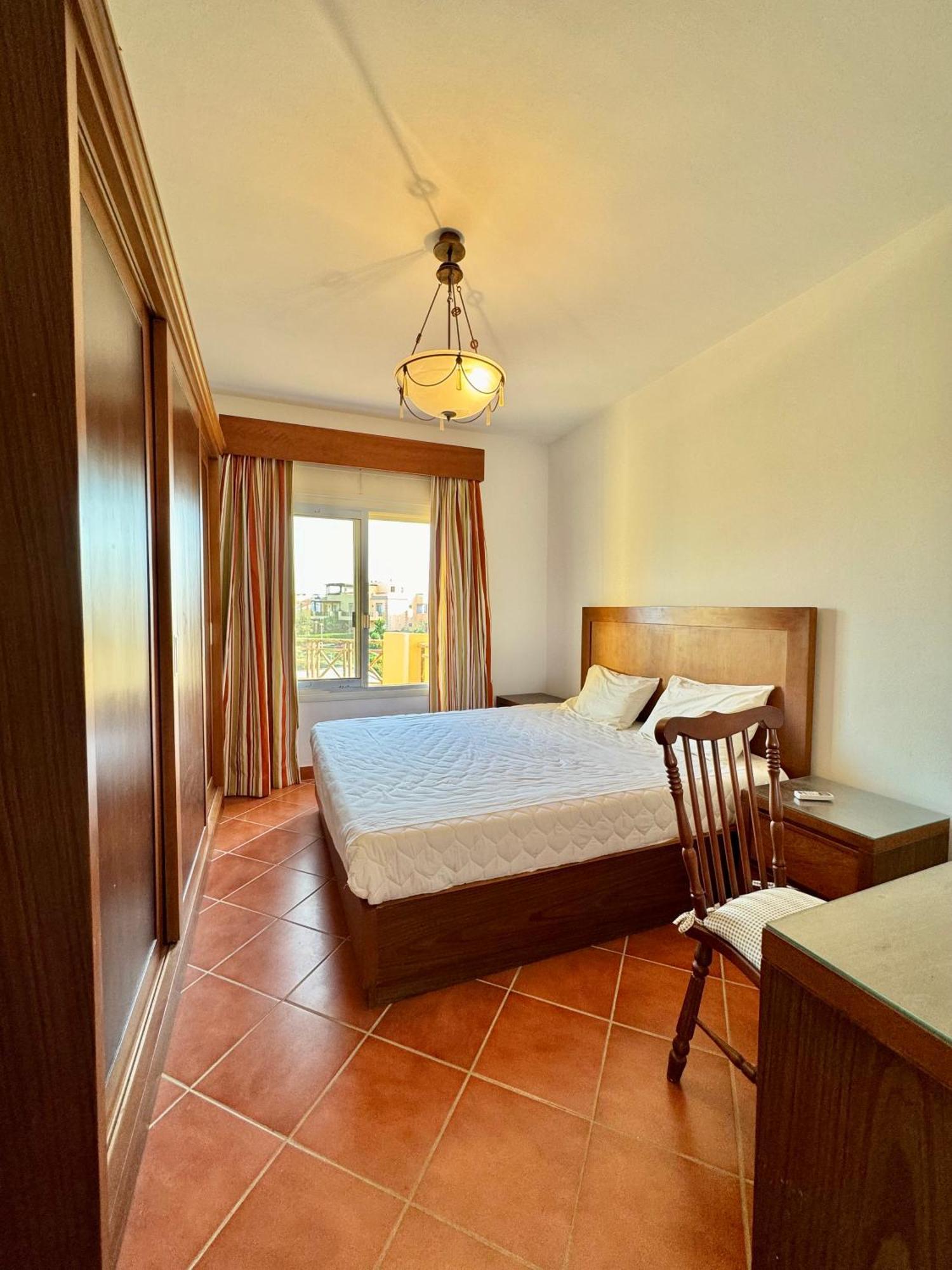 Luxury 5br With Sea View & Garden In Einbay Villa