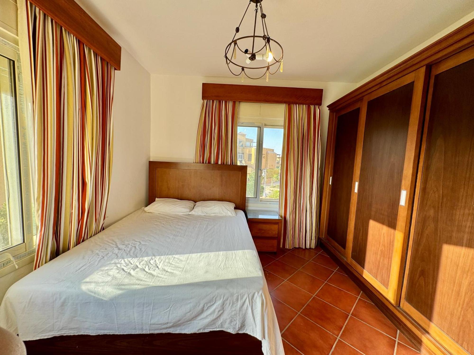 Villa Luxury 5br With Sea View & Garden In Einbay