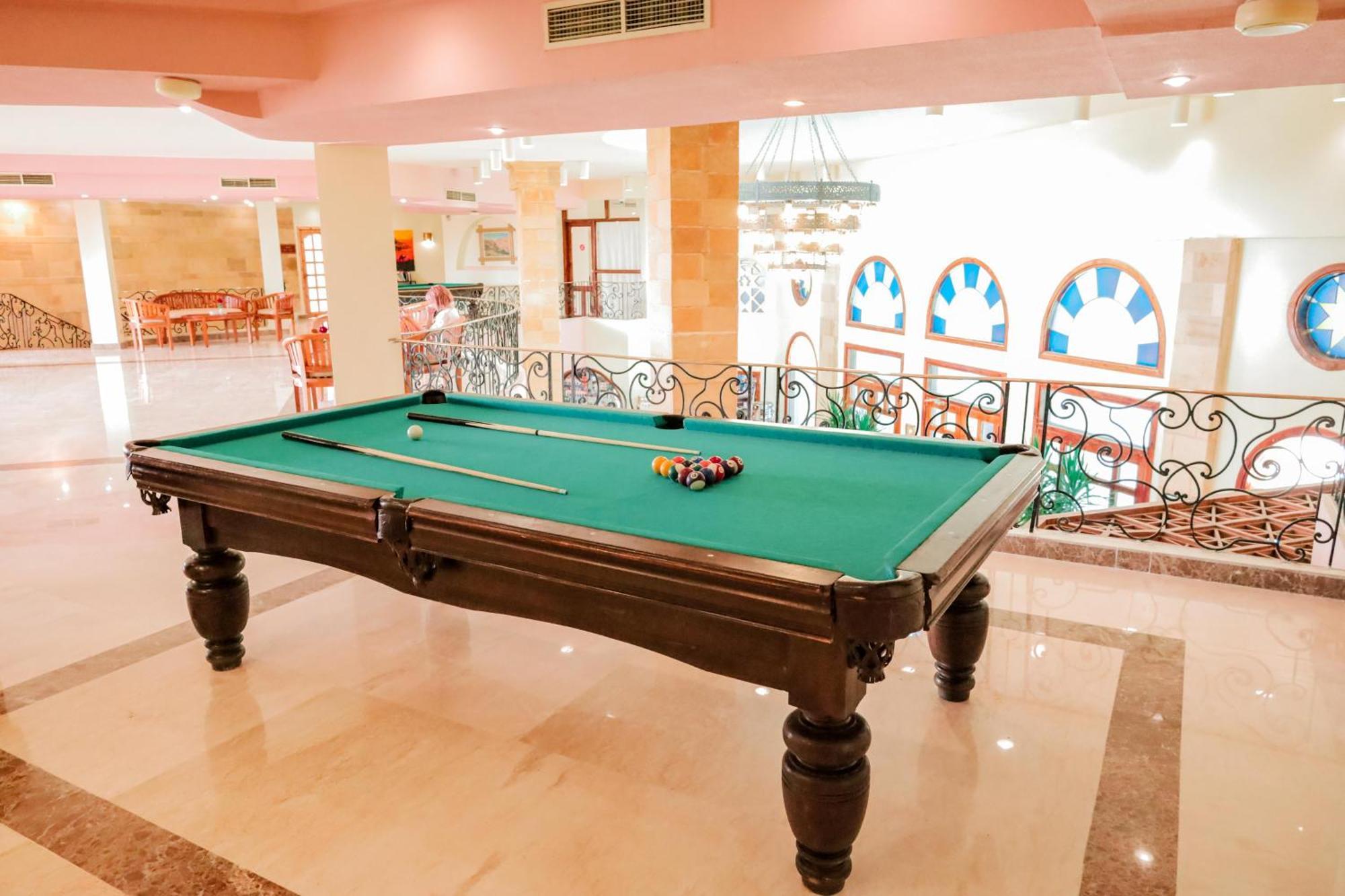 Tropitel Oasis Resort 4*