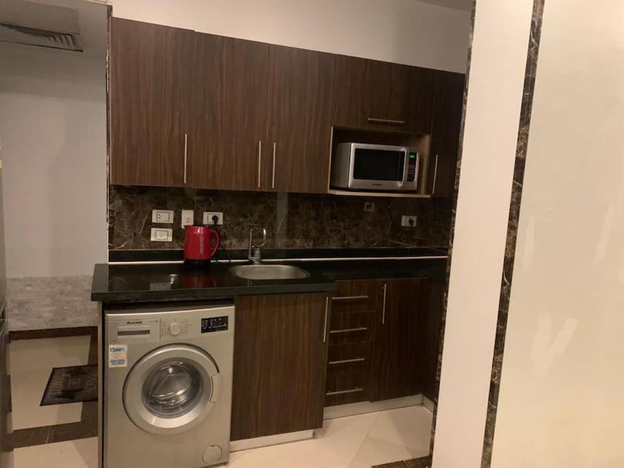 Cecelia Private For Families Only Apartment