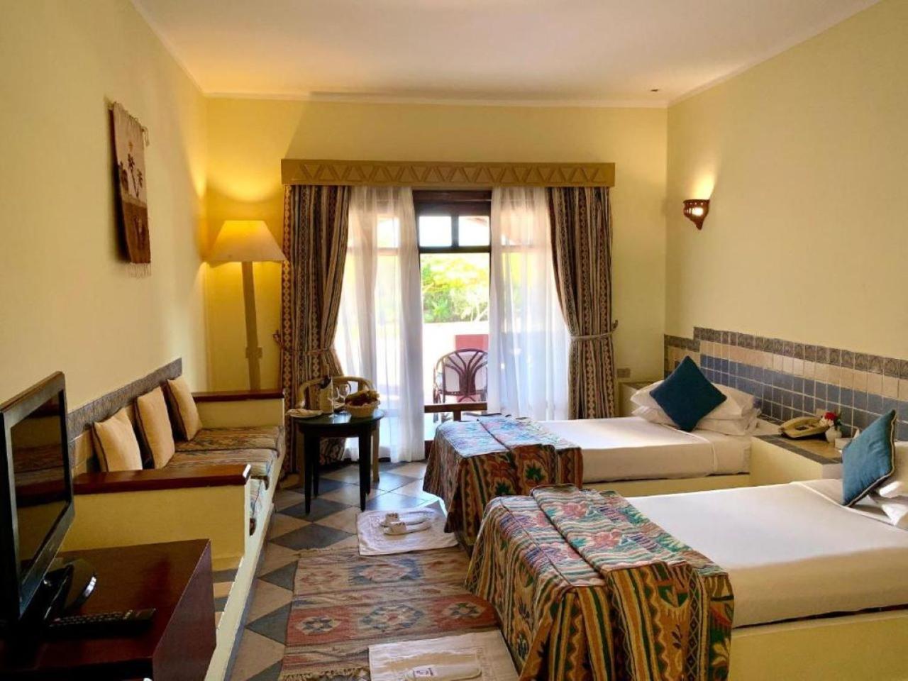 Resort Tropitel Oasis