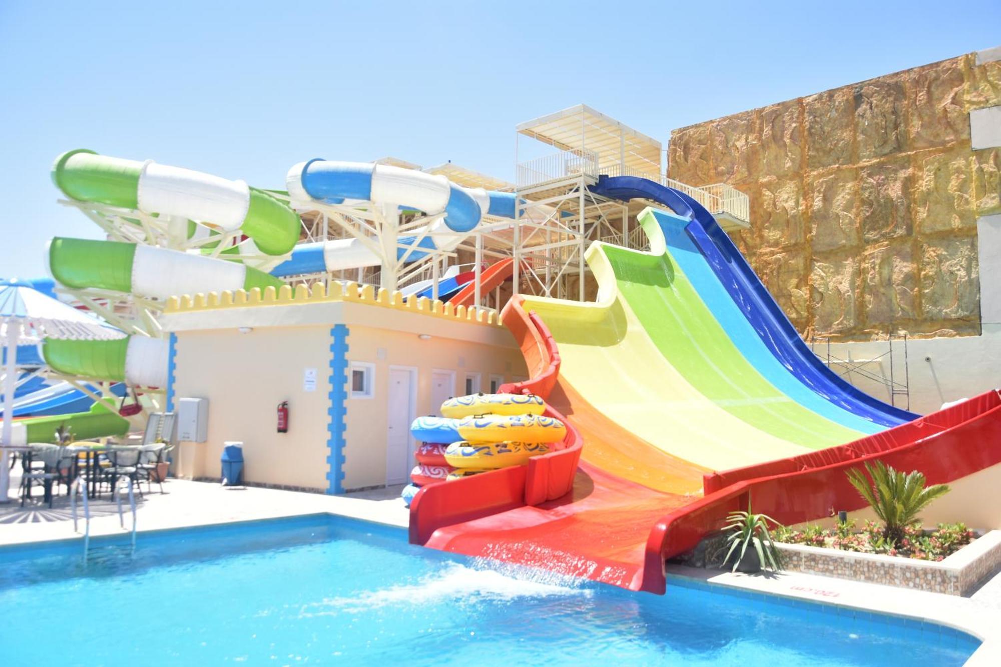 Amc Royal & Spa Resort 5*