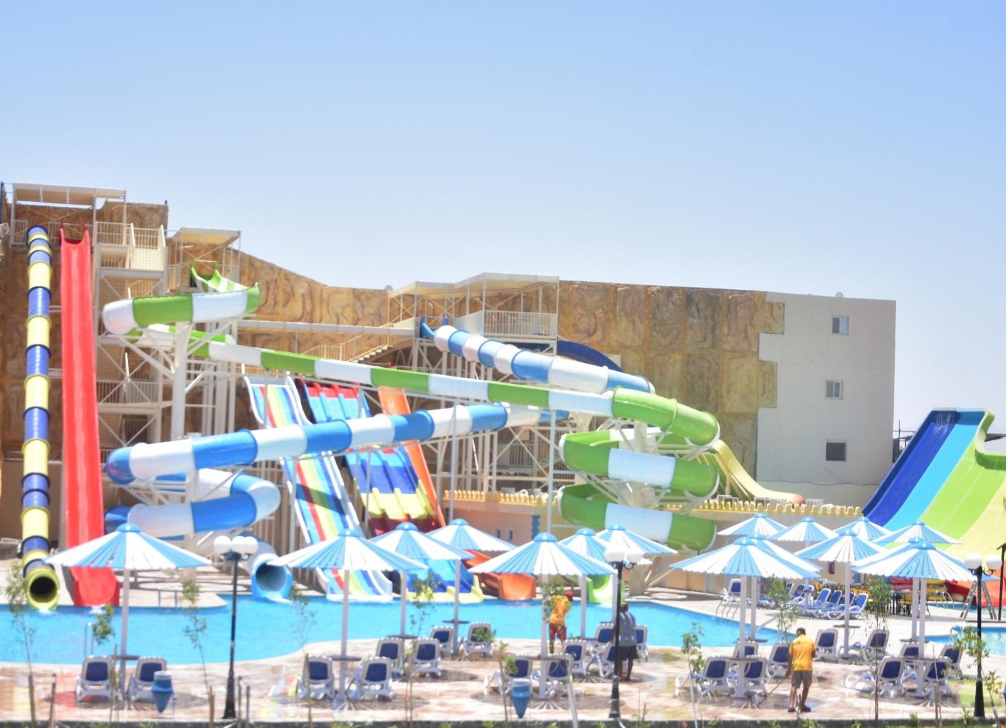 Amc Royal & Spa Resort