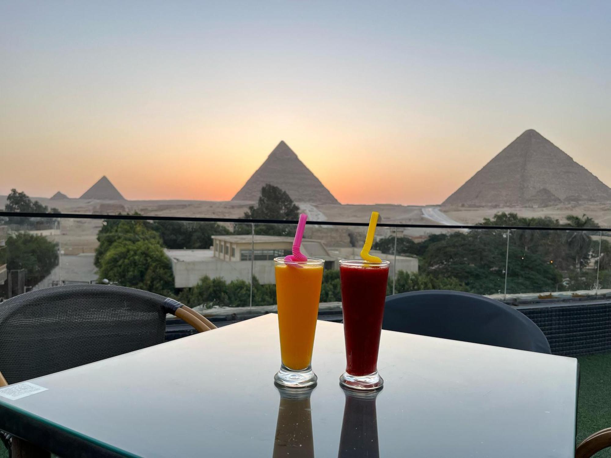 Shadow Pyramids And Jacuzzi * Kafret el-Gabal