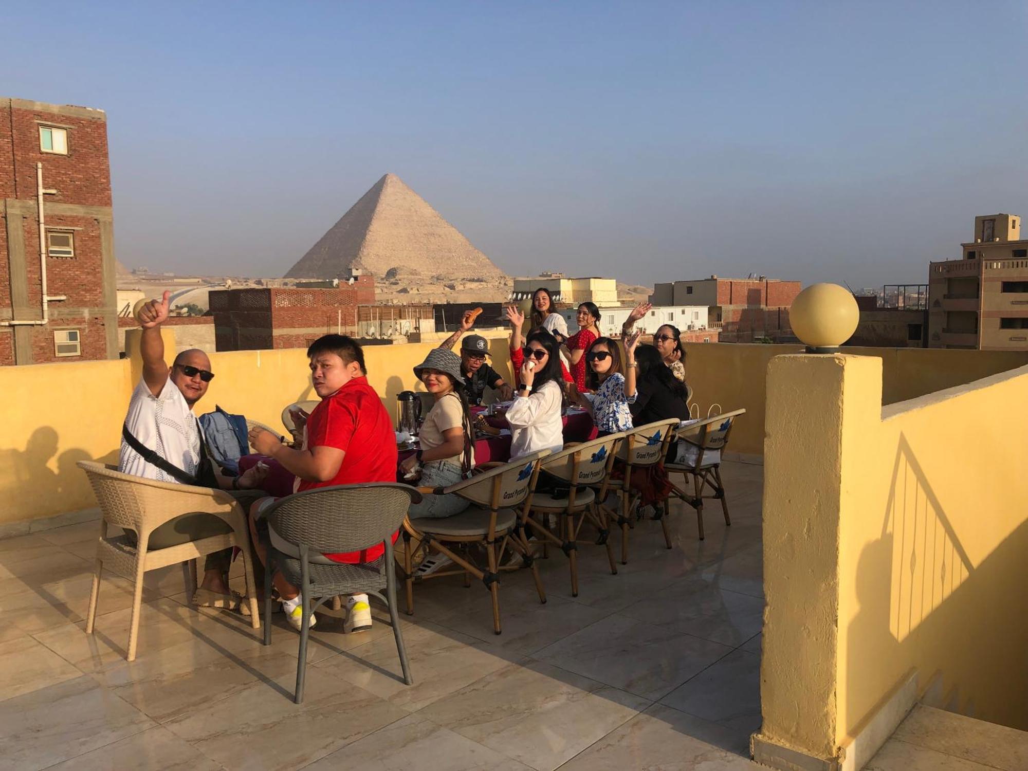 Hotel Grand Pyramid View 3*