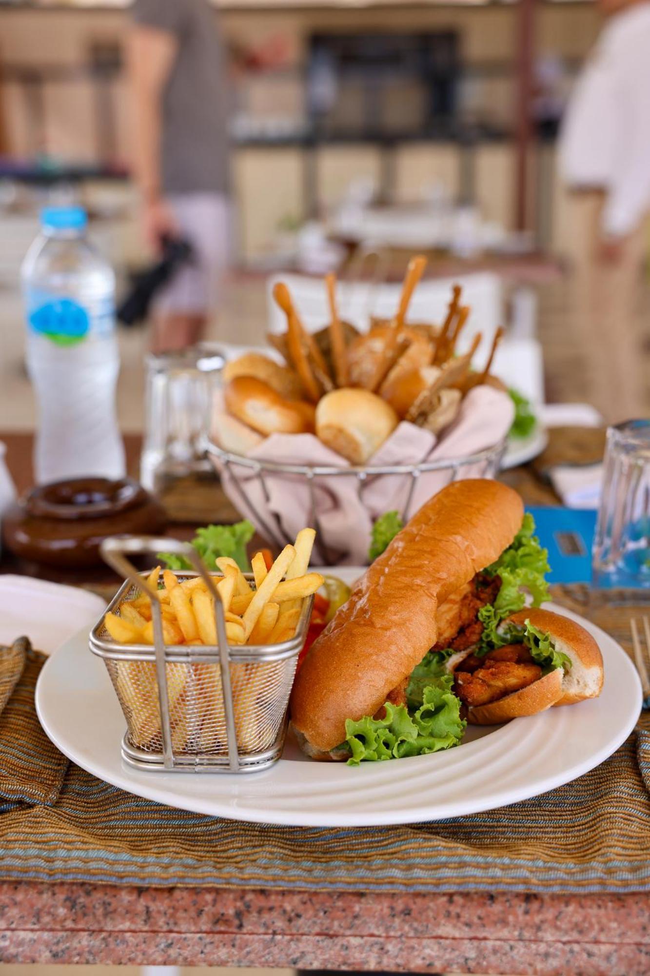 Concorde Moreen Resort Abu Dabab